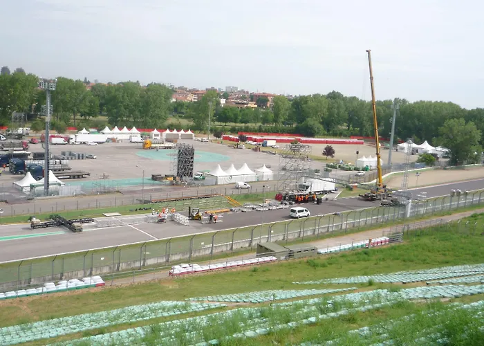 Smart Autodromo Hotel