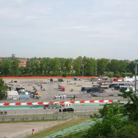 Smart Autodromo Hotel 2*