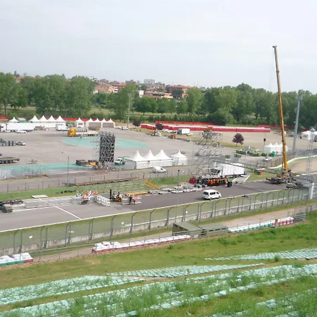 Smart Autodromo Hotel