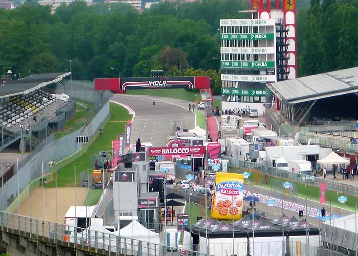 Smart Autodromo Hotel